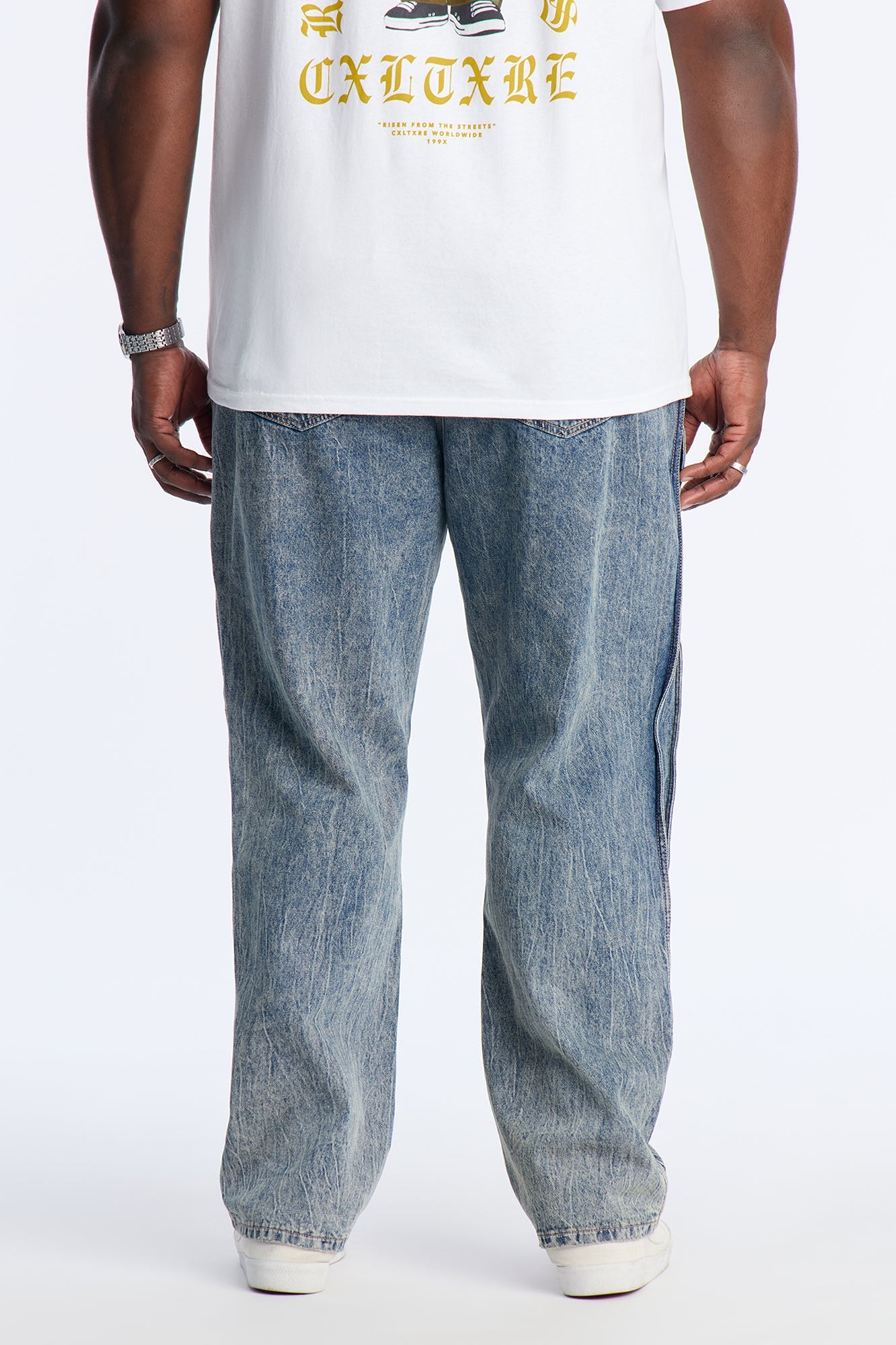 Straight Seams Down Jean - Medium Blue Wash