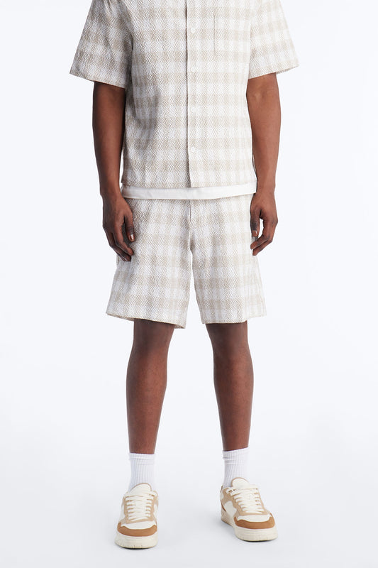 Relaxed Chess Check Seersucker Short - Tan