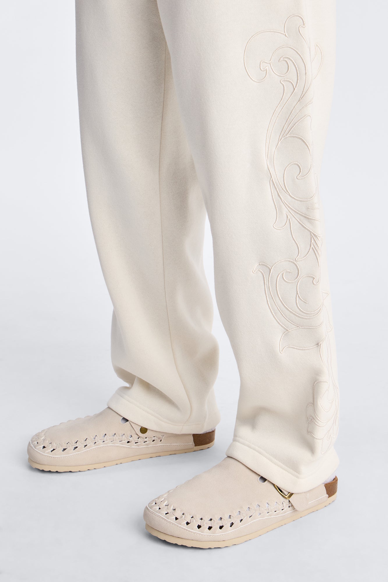 Embroidery Fleur Straight Sweatpants - Cream