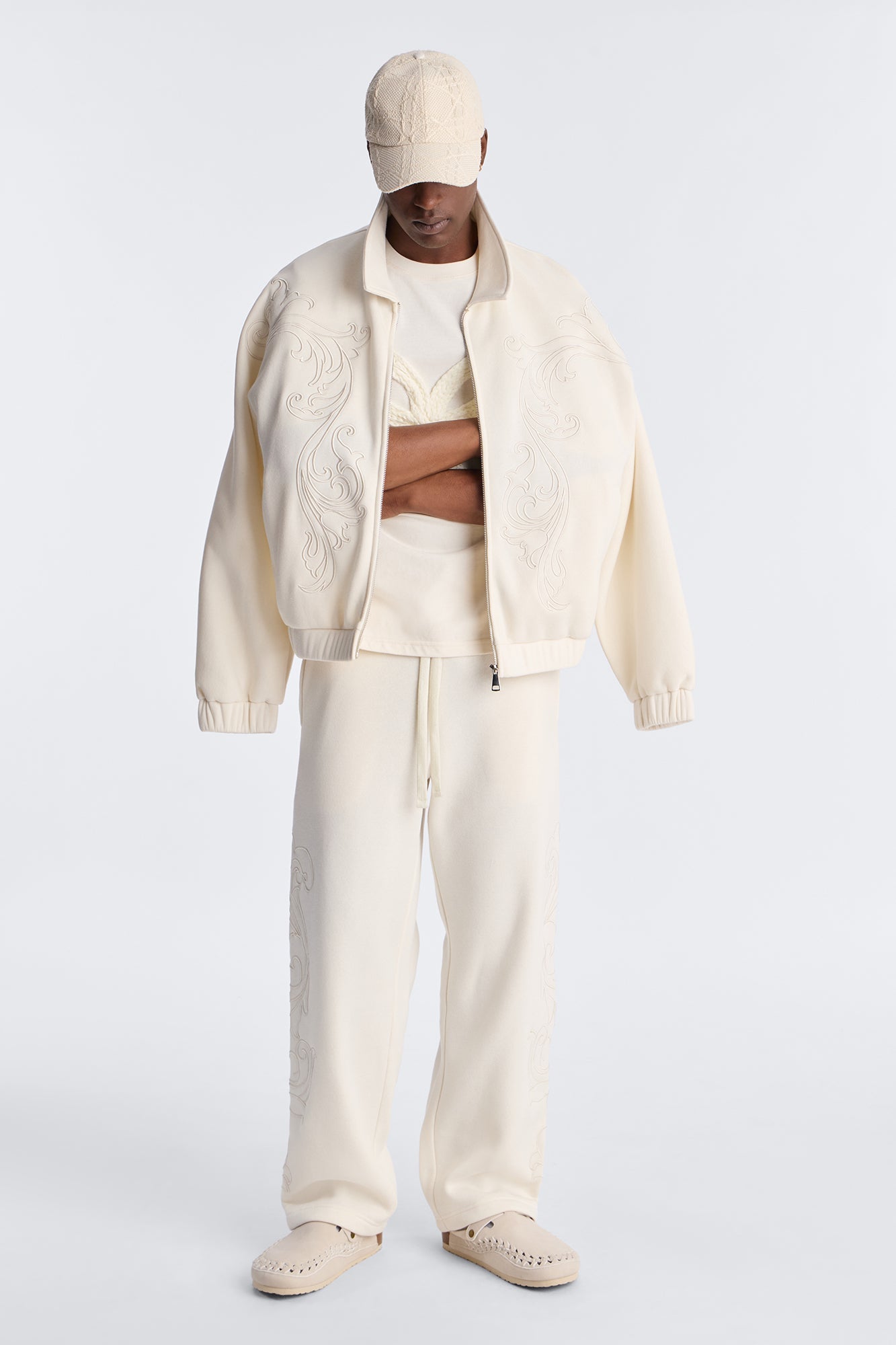 Embroidery Fleur Oversized Cropped Fleece Jacket - Cream