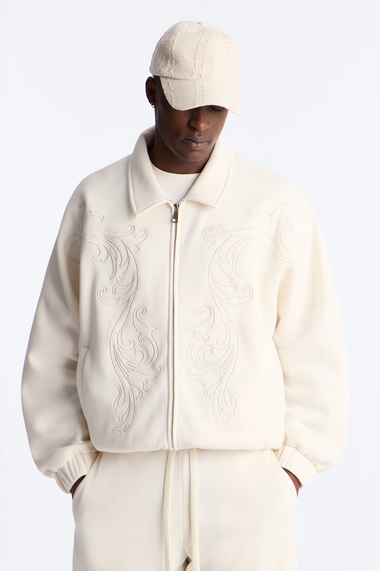 Embroidery Fleur Oversized Cropped Fleece Jacket - Cream