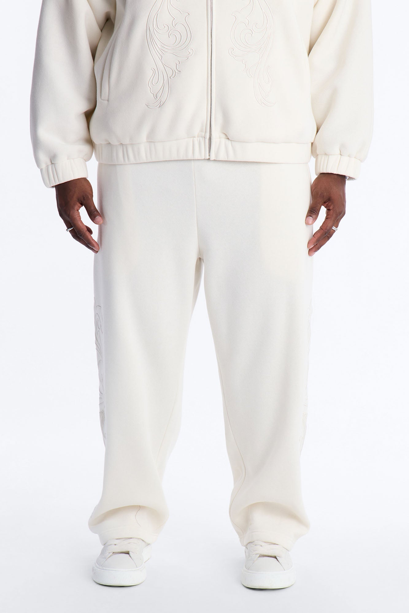 Embroidery Fleur Straight Sweatpants - Cream